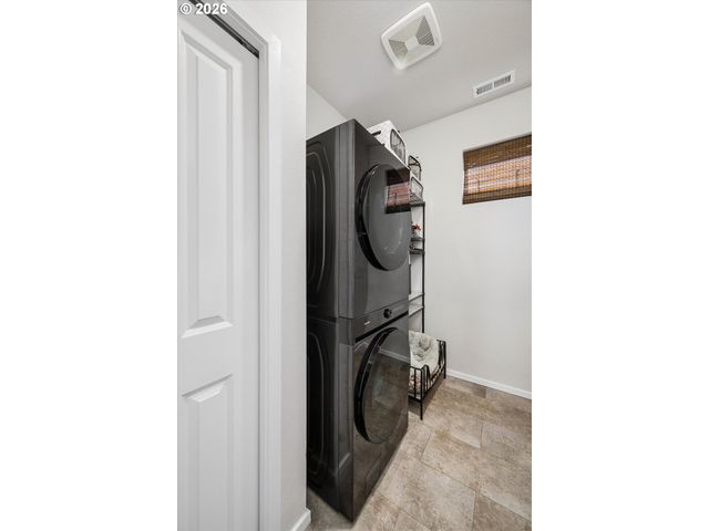 2769 V St, Springfield, OR 97477