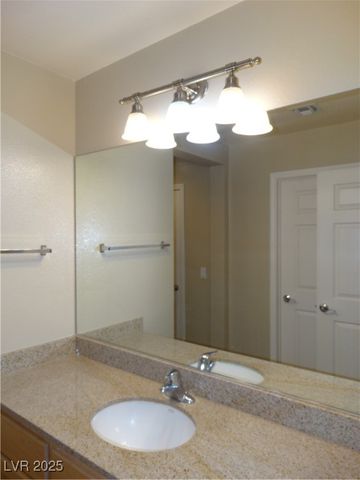 19 East Agate Avenue 201, Las Vegas, NV 89123