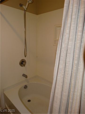 19 East Agate Avenue 201, Las Vegas, NV 89123