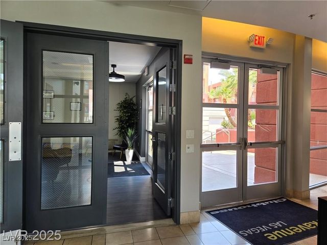 19 East Agate Avenue 201, Las Vegas, NV 89123