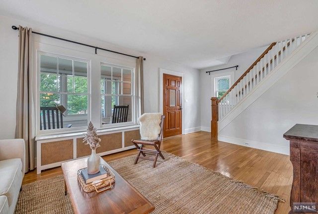 508 Sherwood Road, Ho-ho-kus, NJ 07423