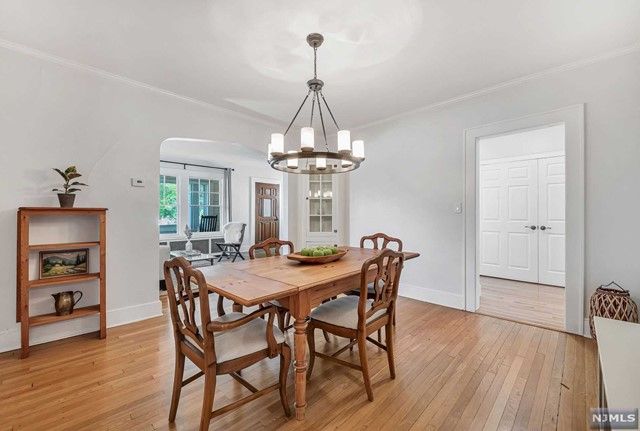 508 Sherwood Road, Ho-ho-kus, NJ 07423