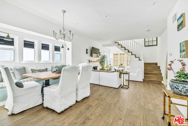 712 Crestmoore Place A, Los Angeles, CA 90291