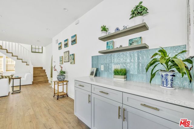 712 Crestmoore Place A, Los Angeles, CA 90291