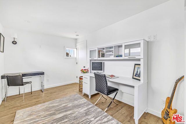 712 Crestmoore Place A, Los Angeles, CA 90291