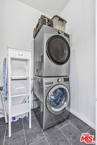 712 Crestmoore Place A, Los Angeles, CA 90291