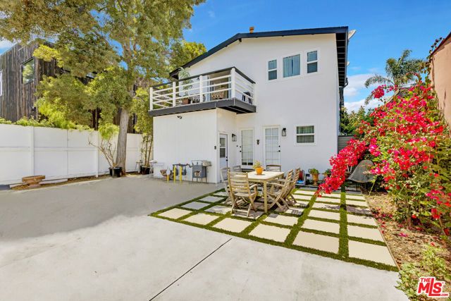 712 Crestmoore Place A, Los Angeles, CA 90291