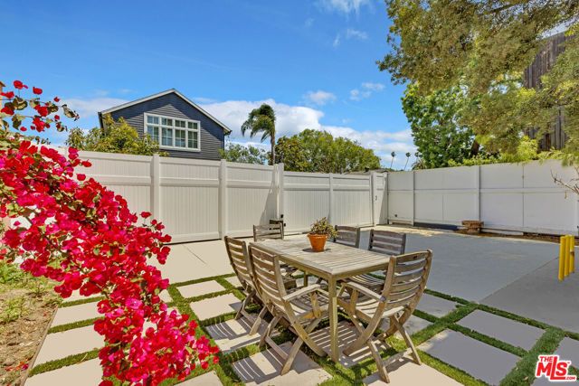 712 Crestmoore Place A, Los Angeles, CA 90291