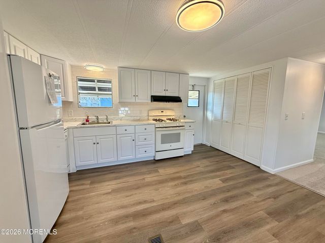 1507 Calm Way, Toms River, NJ 08755