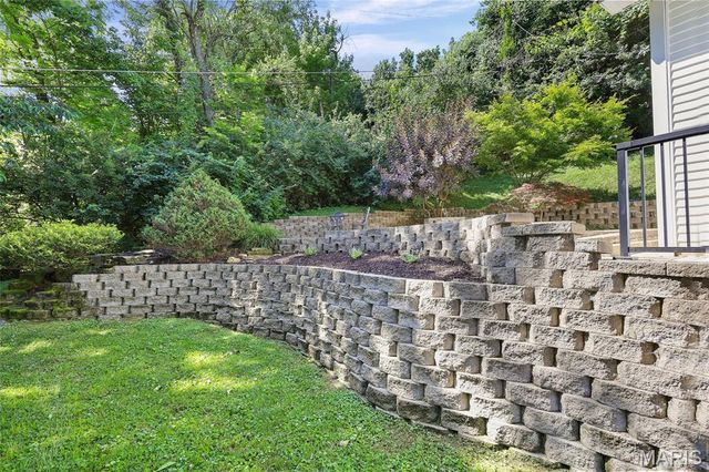 26 Kingston Drive, Belleville, IL 62223