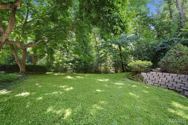 26 Kingston Drive, Belleville, IL 62223