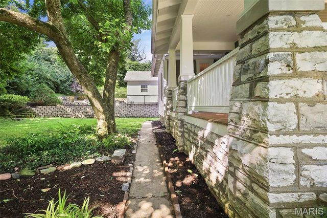 26 Kingston Drive, Belleville, IL 62223