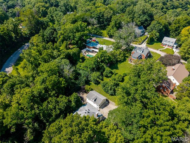 26 Kingston Drive, Belleville, IL 62223