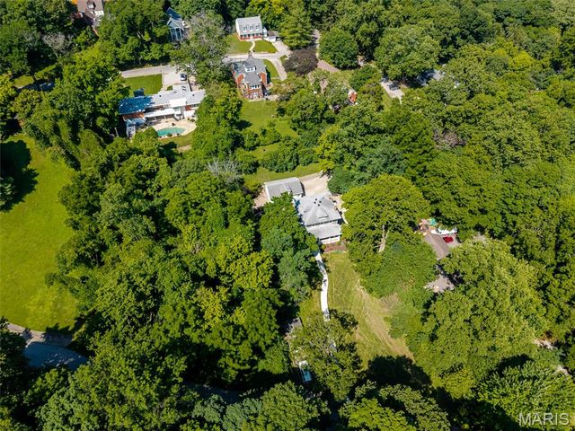 26 Kingston Drive, Belleville, IL 62223