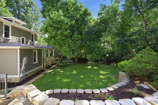 26 Kingston Drive, Belleville, IL 62223