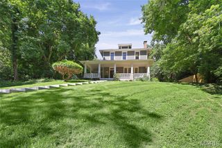 26 Kingston Drive, Belleville, IL 62223