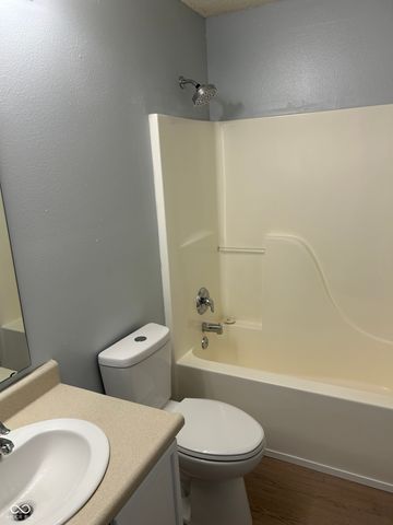 1406 Bluff View Court, Indianapolis, IN 46217