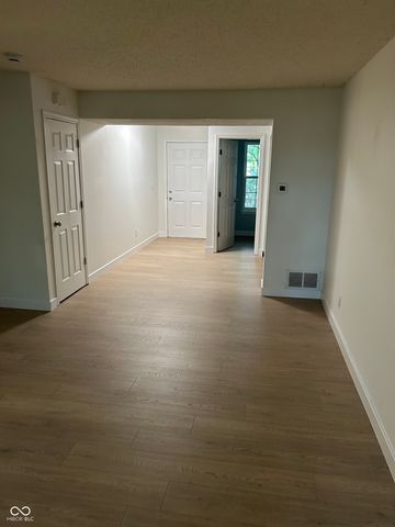 1406 Bluff View Court, Indianapolis, IN 46217