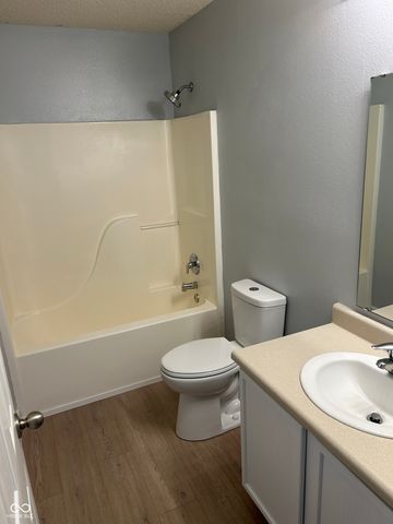 1406 Bluff View Court, Indianapolis, IN 46217