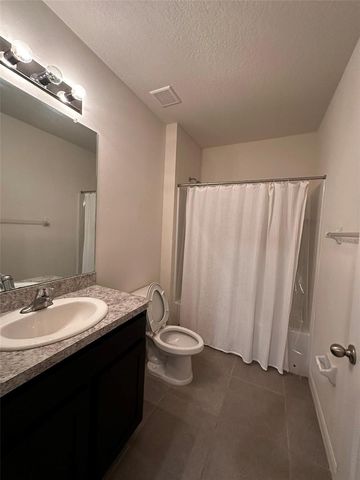 9266 WATOLLA DRIVE, Thonotosassa, FL 33592