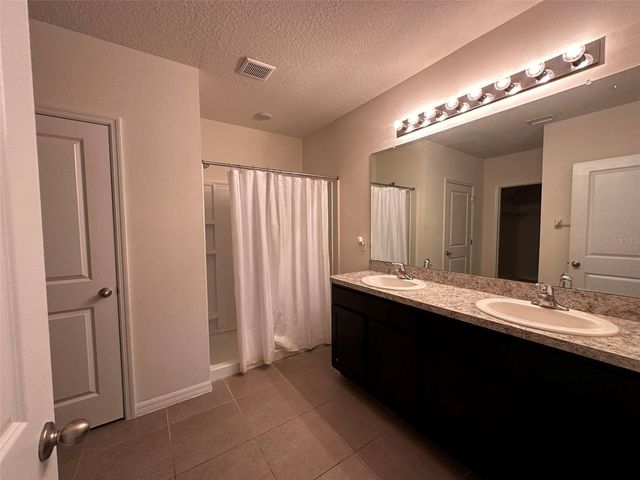 9266 WATOLLA DRIVE, Thonotosassa, FL 33592