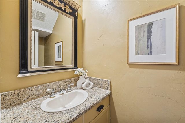 5610 San Felipe Street, Houston, TX 77056