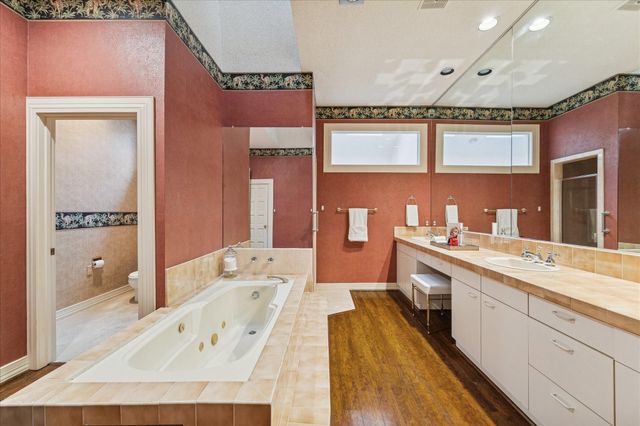 5610 San Felipe Street, Houston, TX 77056