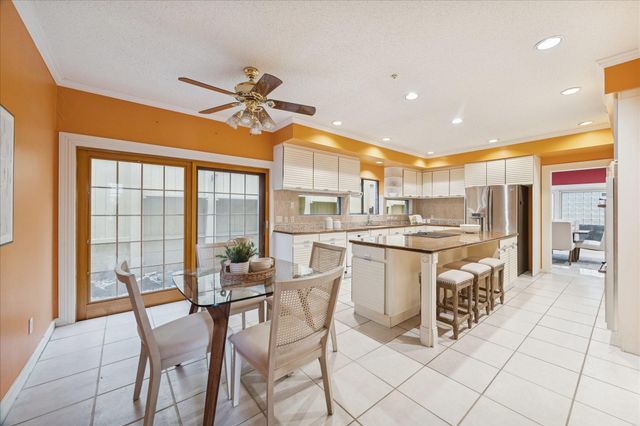 5610 San Felipe Street, Houston, TX 77056