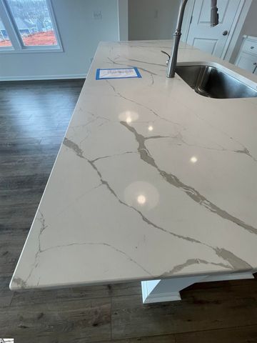 19 Halsey Street, Central, SC 29630