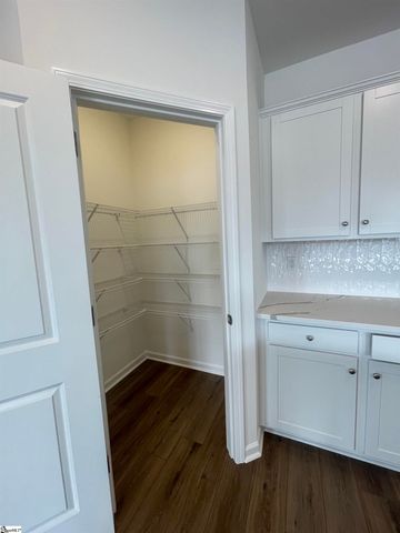 19 Halsey Street, Central, SC 29630