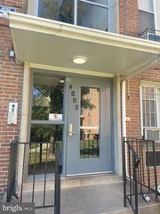 4000 E St SE Apt 102, Washington, DC 20019