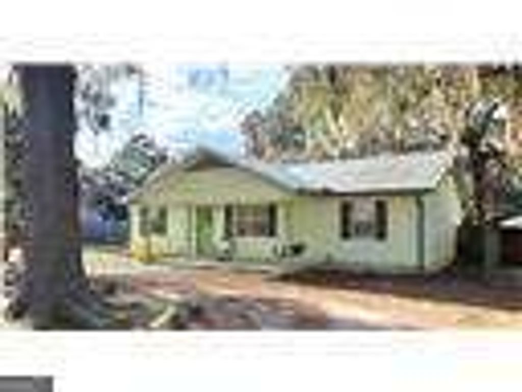 621 Dallas Circle, Folkston, GA 31537