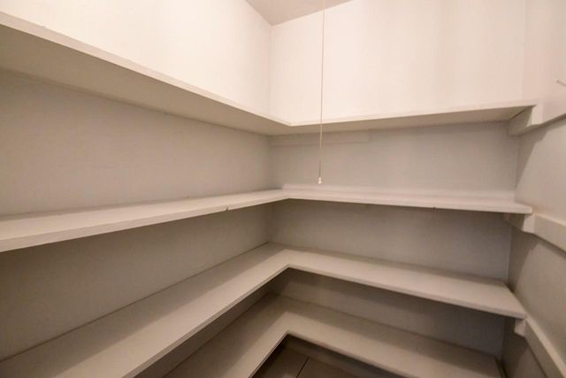 11846 S Marianne Circle, Houston, TX 77071