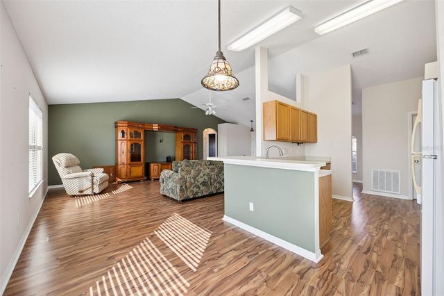 10440 LAKE HASSON CIRCLE, Clermont, FL 34711