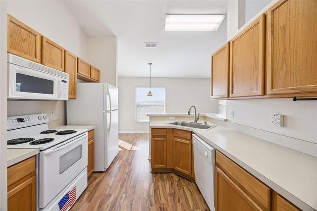 10440 LAKE HASSON CIRCLE, Clermont, FL 34711