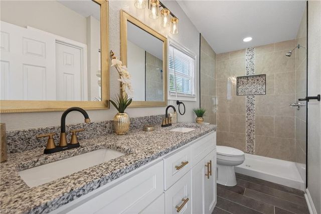 202 Bunch AVE, Suffolk, VA 23434