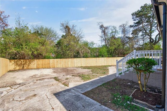 202 Bunch AVE, Suffolk, VA 23434