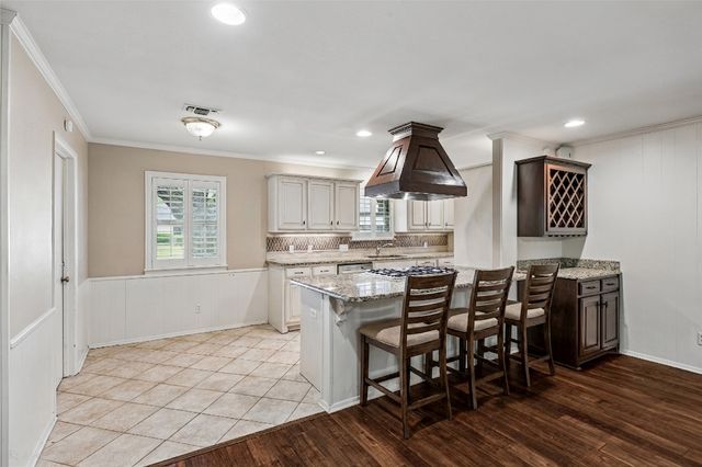 1401 Allegheny Drive, Arlington, TX 76012