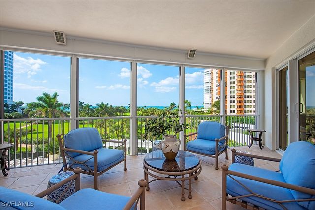 4201 Gulf Shore BLVD N 402, Naples, FL 34103