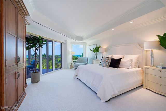 4201 Gulf Shore BLVD N 402, Naples, FL 34103