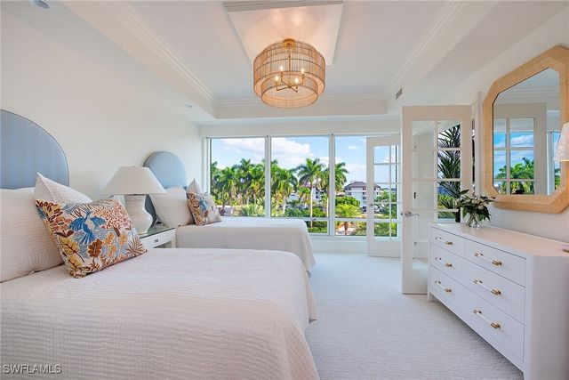 4201 Gulf Shore BLVD N 402, Naples, FL 34103