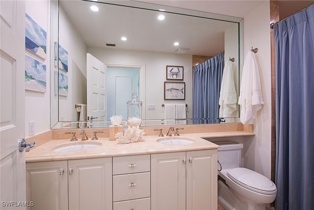 4201 Gulf Shore BLVD N 402, Naples, FL 34103