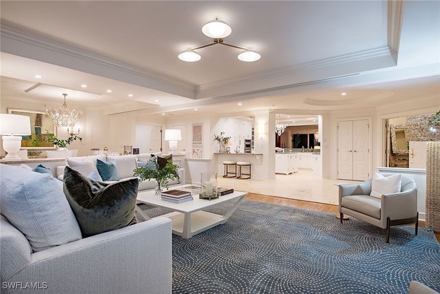 4201 Gulf Shore BLVD N 402, Naples, FL 34103