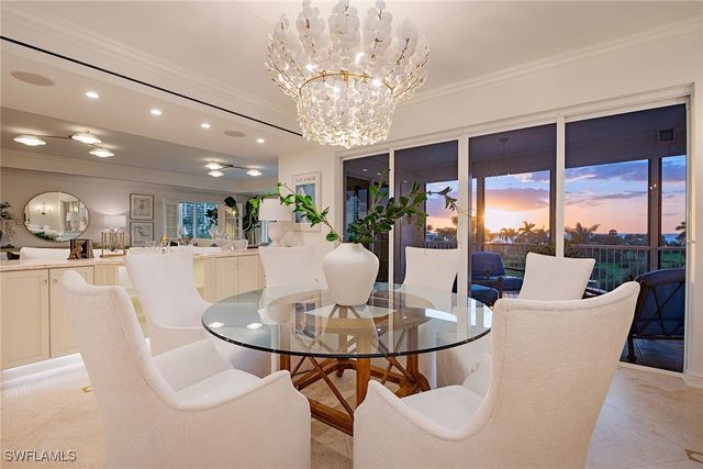 4201 Gulf Shore BLVD N 402, Naples, FL 34103