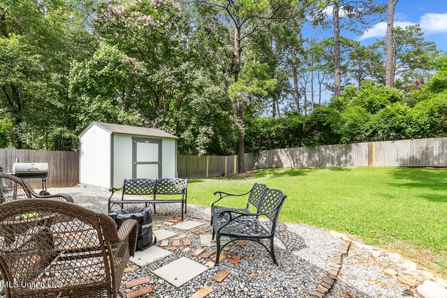 4408 Deer Creek Drive, Jackson, MS 39211