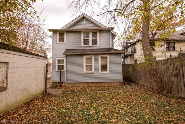 231 Windsor Street, Akron, OH 44306