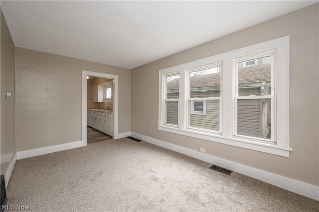 231 Windsor Street, Akron, OH 44306