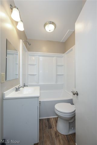 231 Windsor Street, Akron, OH 44306