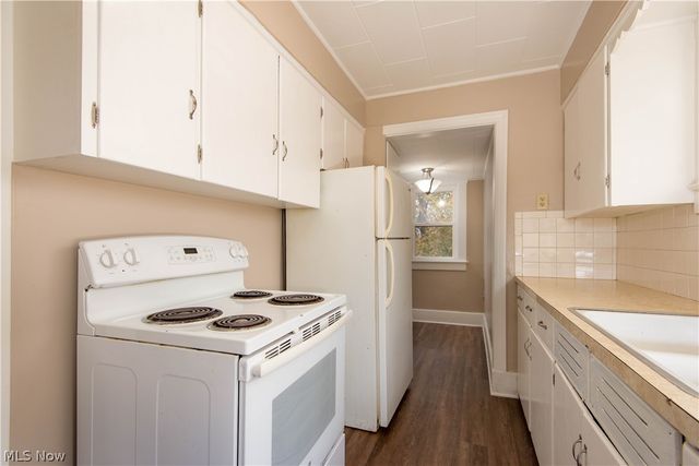 231 Windsor Street, Akron, OH 44306