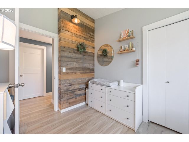 1146 Sw JAMES Ct, Dundee, OR 97115